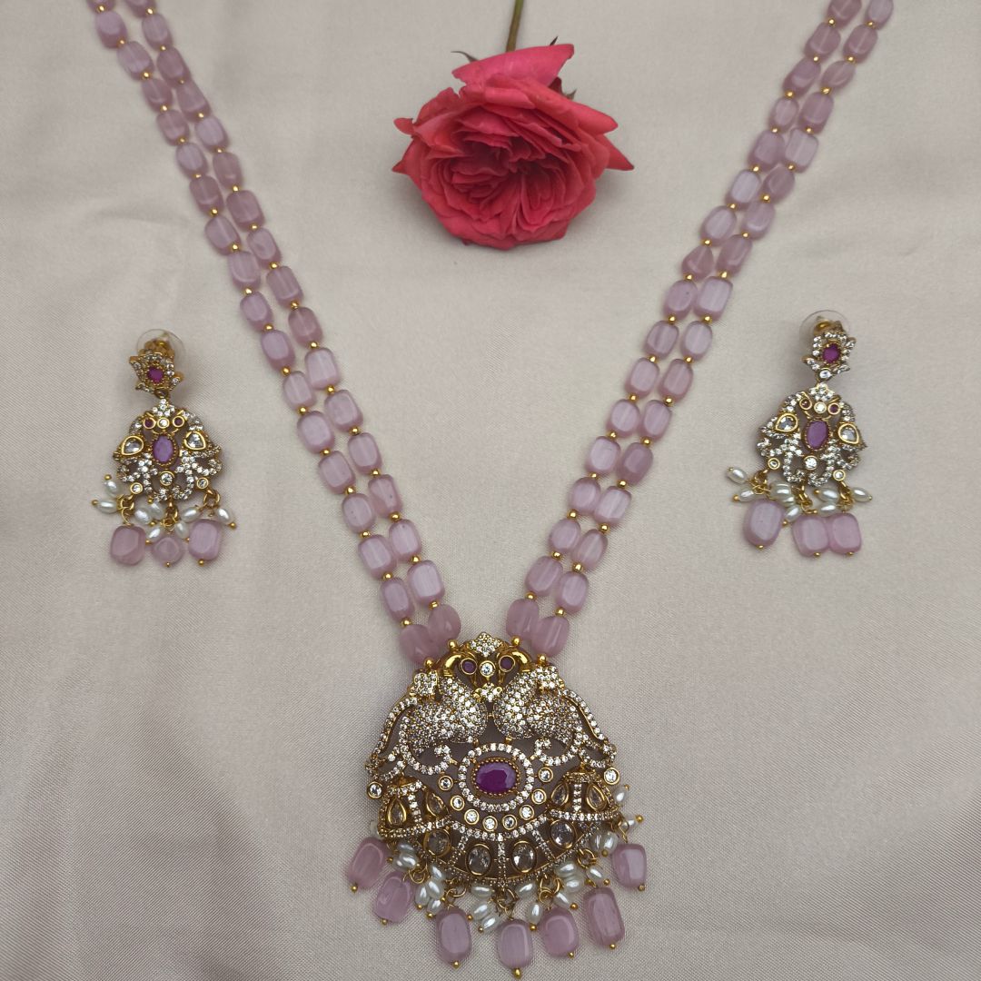 Victorian Peacock Monalisa Set with Pearls