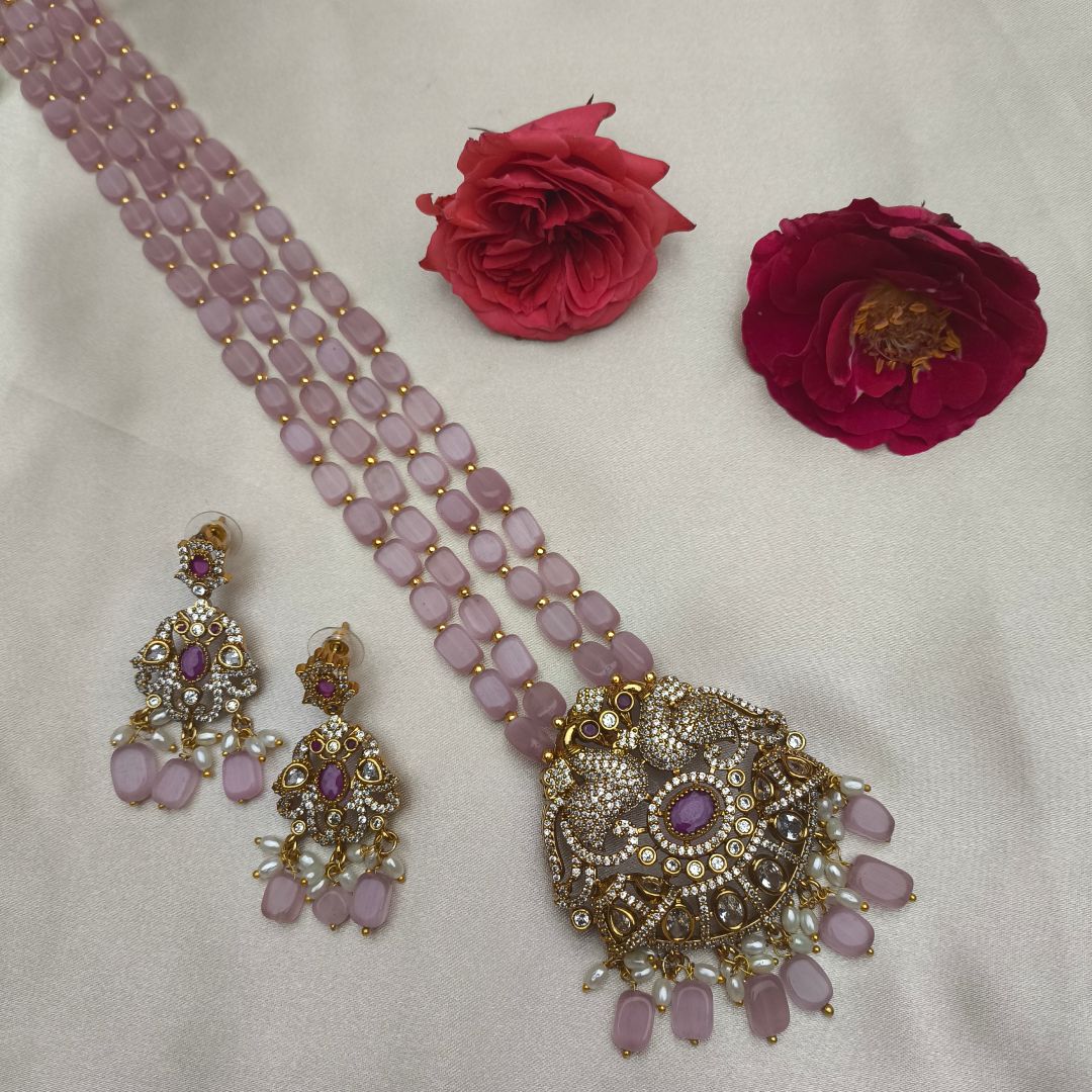 Victorian Peacock Monalisa Set with Pearls