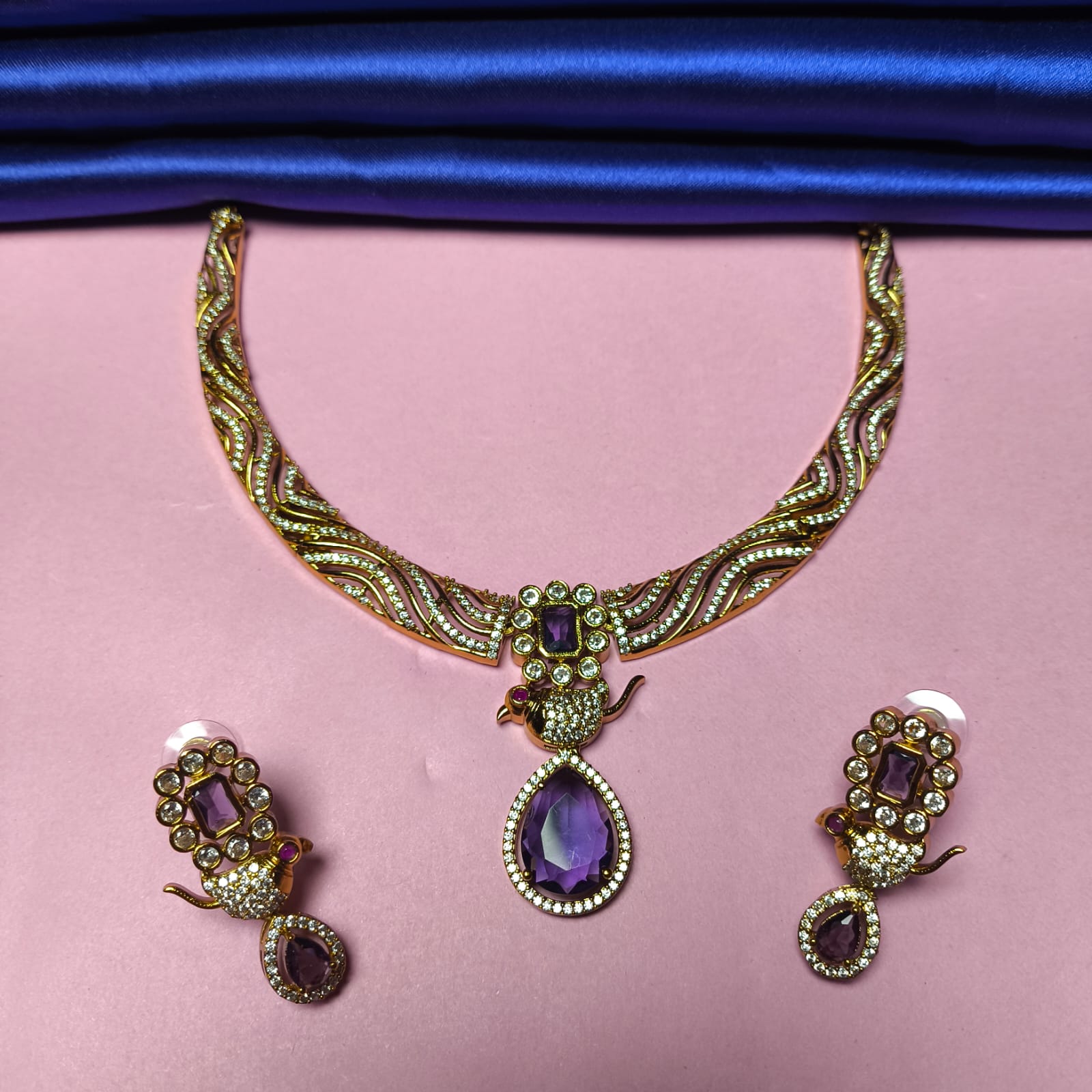 Amethyst Tone Parrot Motif Kanti Set