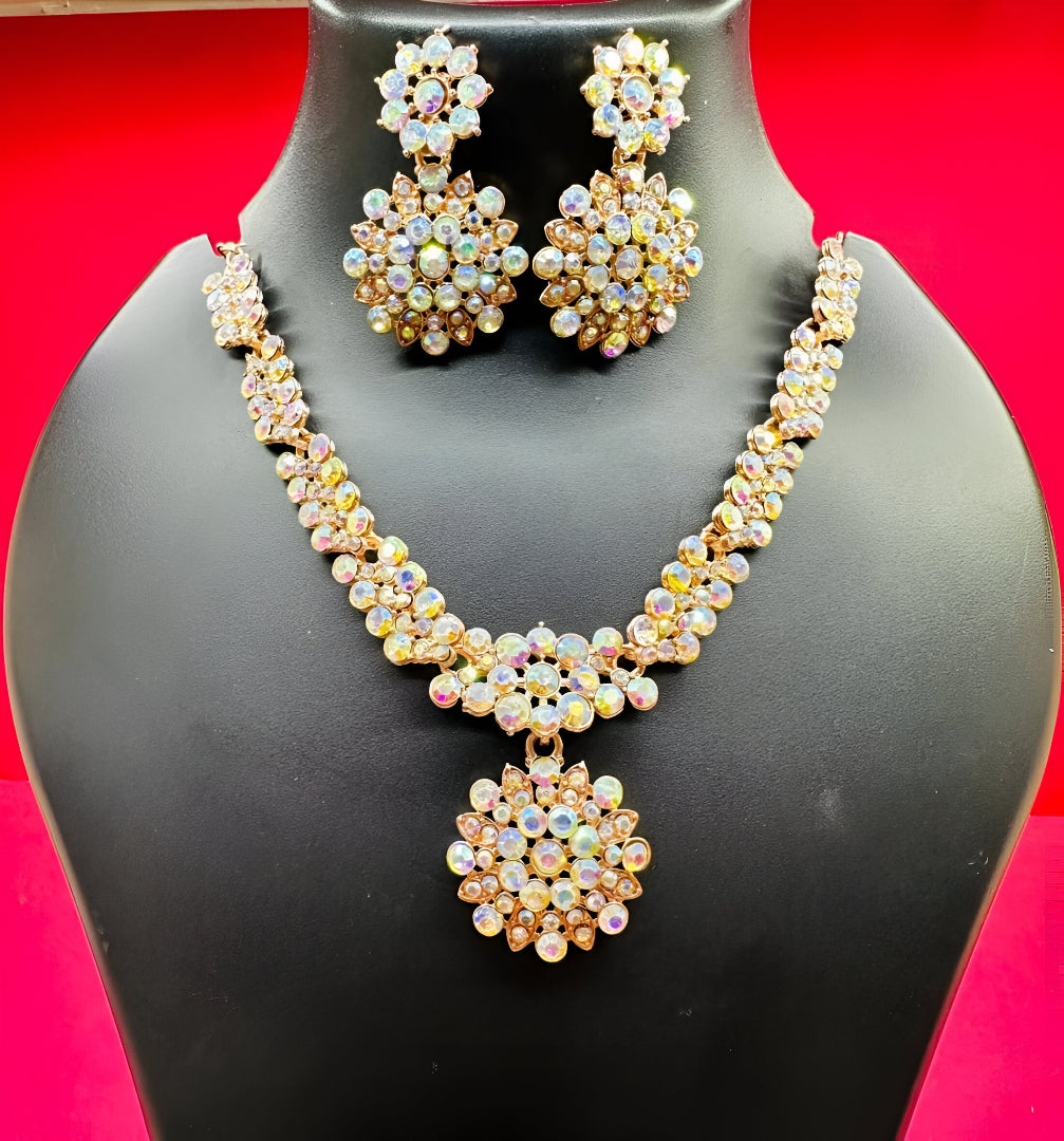 Diamond Jewellery Set With Matching Earrings