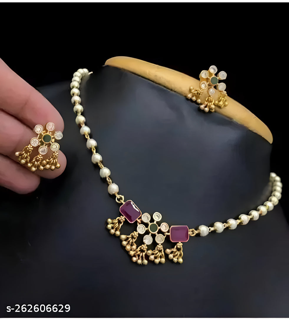 Elegant Traditional Pearl Jewellery Set
