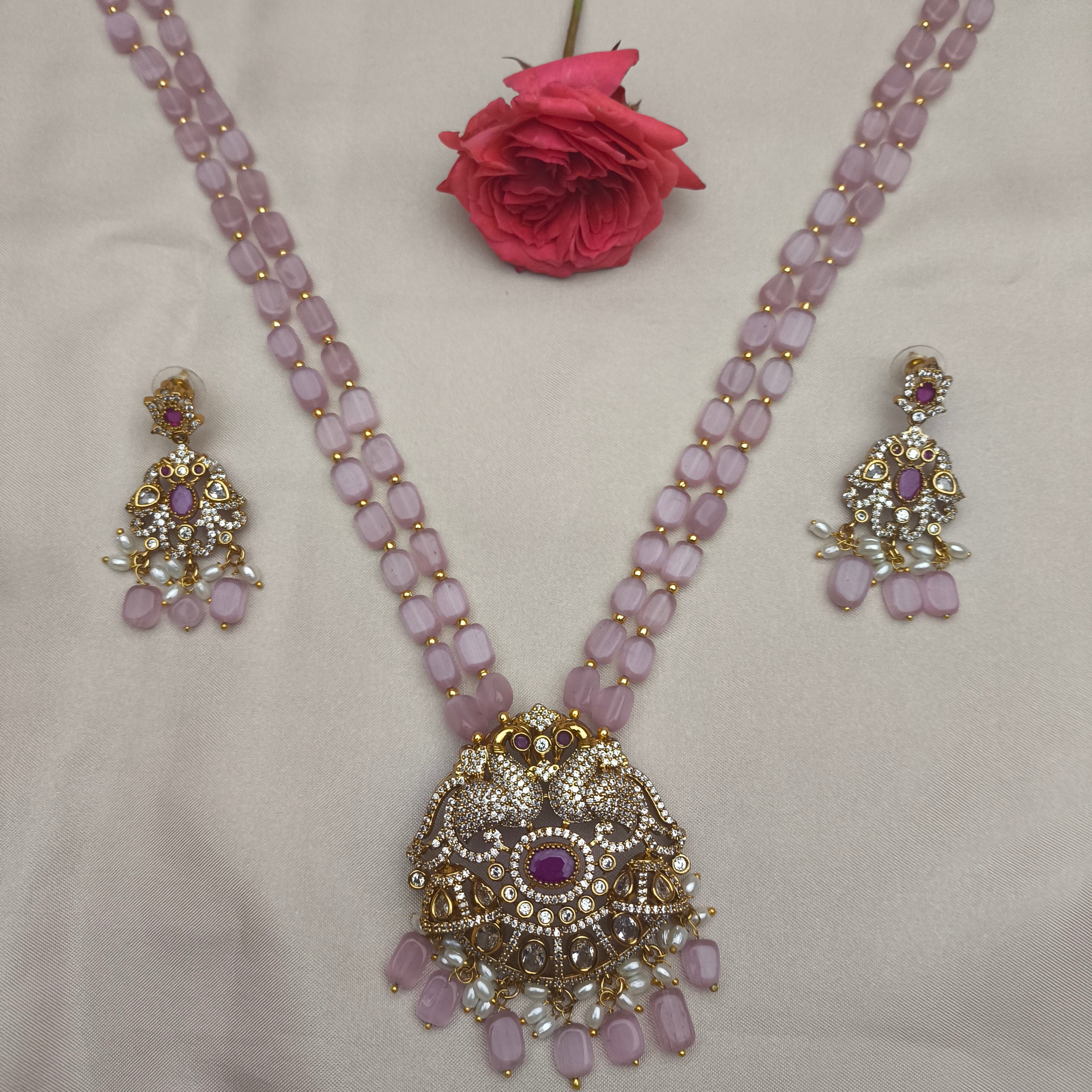 Victorian Peacock Monalisa Set with Pearls