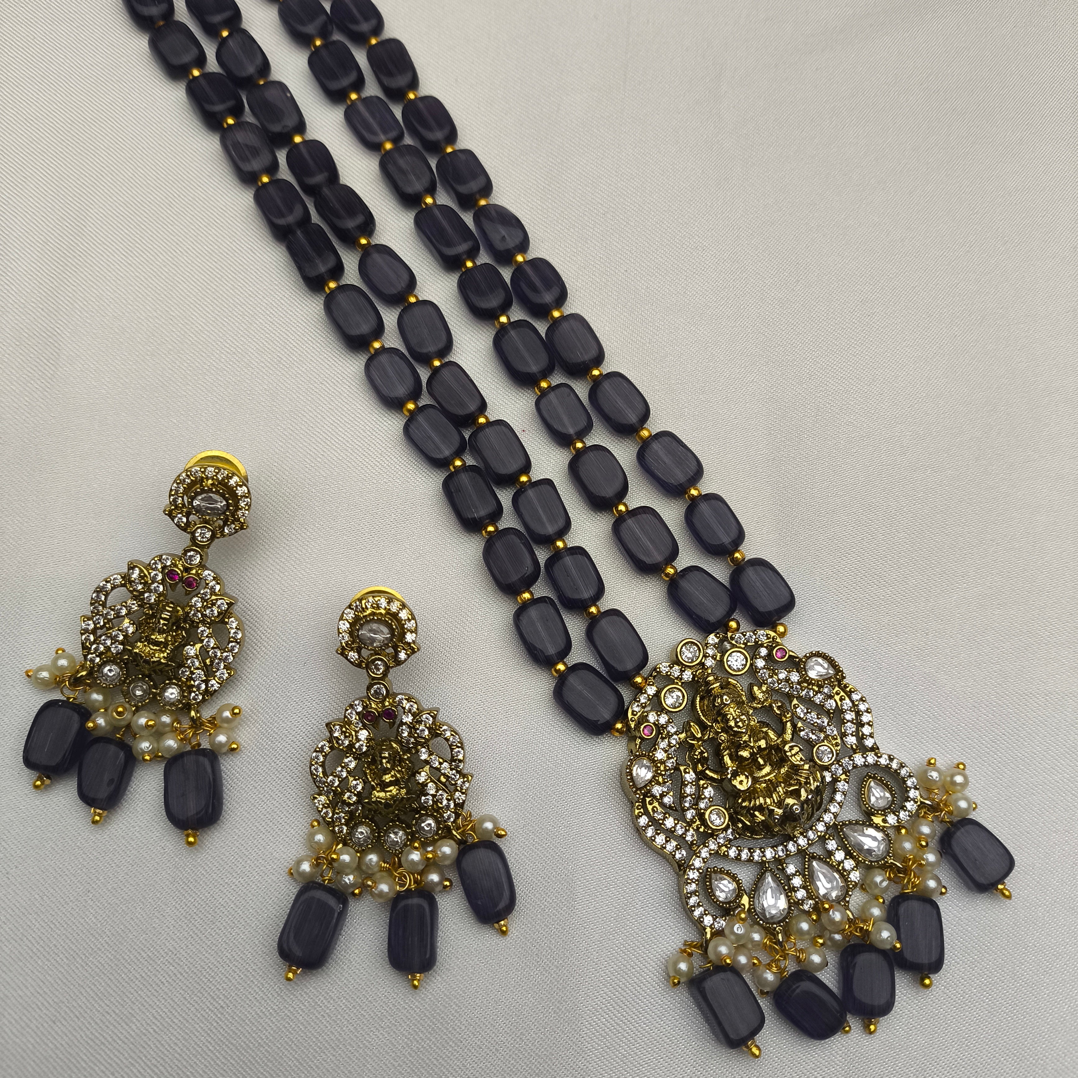 Lakshmi Devi Purple Monalisa Beads Set