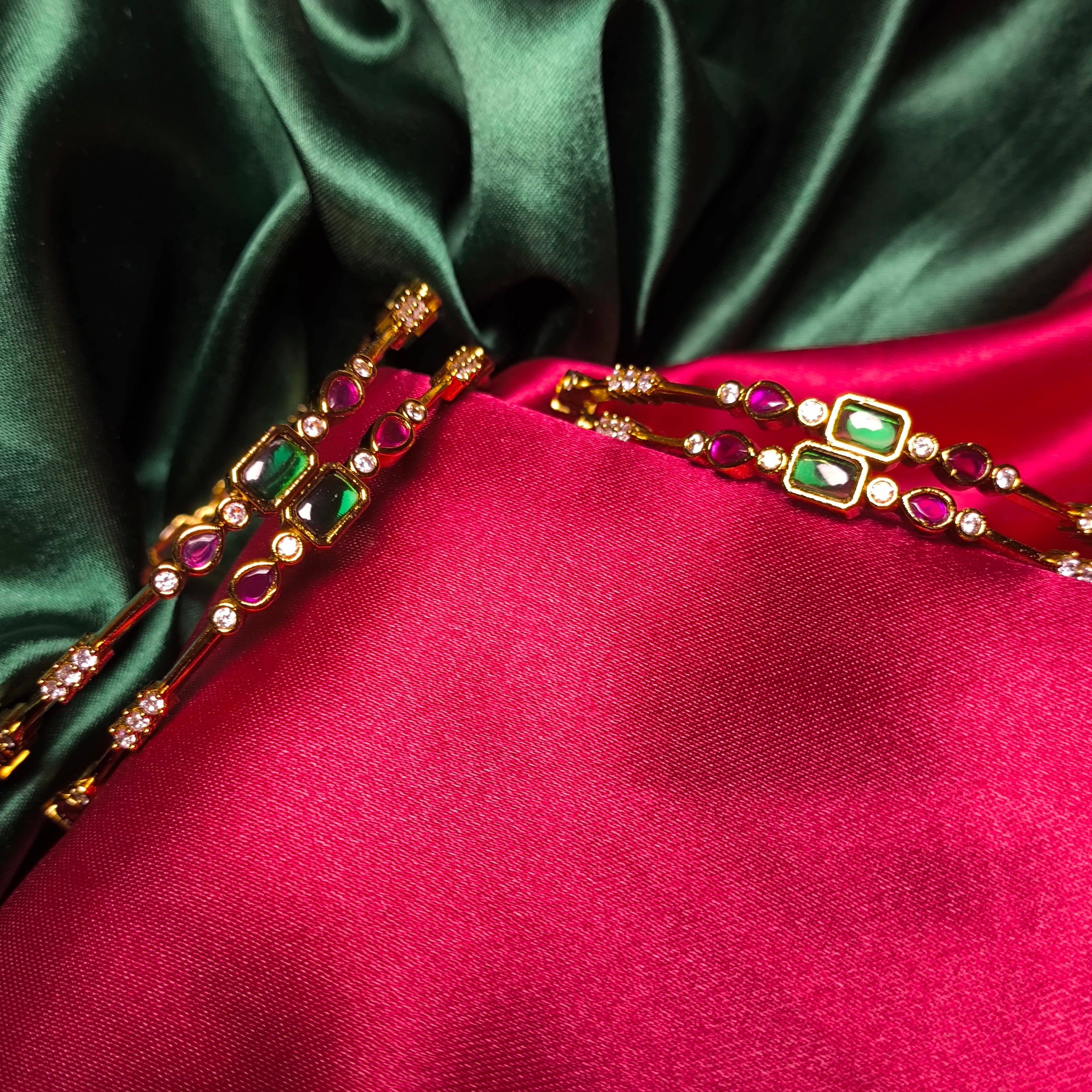 Classic Green–Pink Kemp Stone Bangles