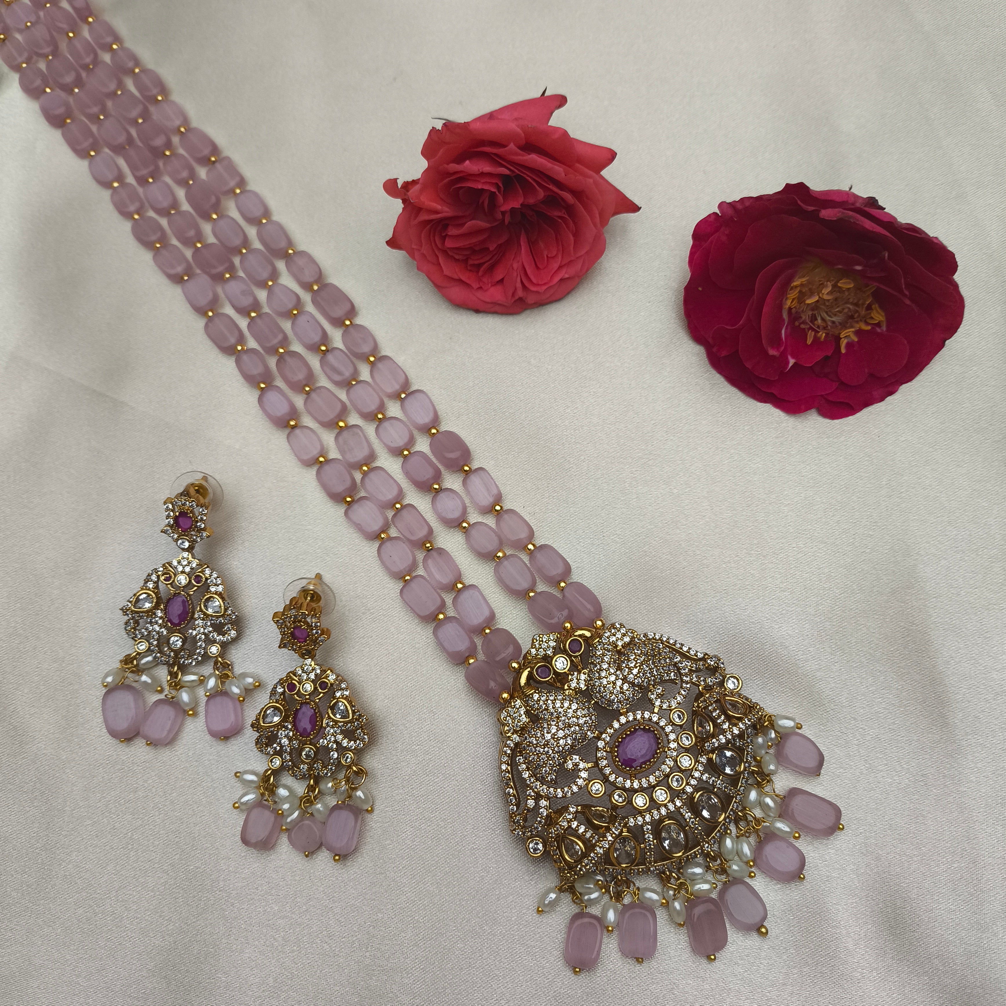 Victorian Peacock Monalisa Set with Pearls